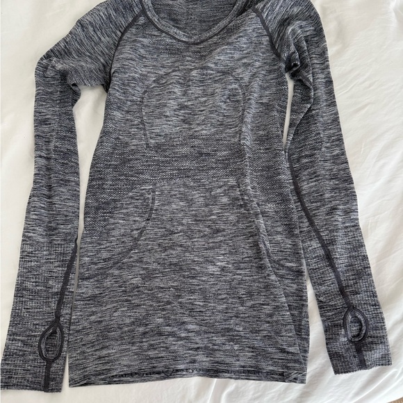 Lululemon Athletica swiftly long sleeve - Picture 1 of 4